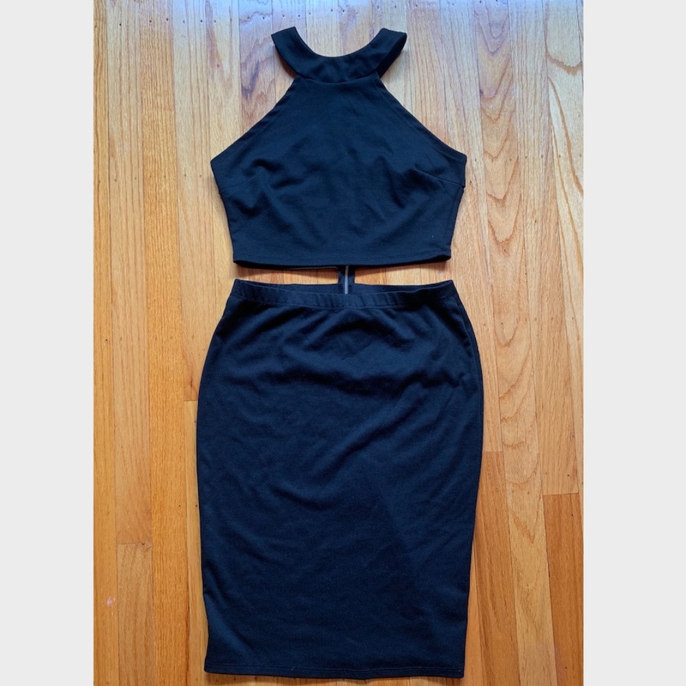 NWT BLACK CUT-OUT BODYCON DRESS
